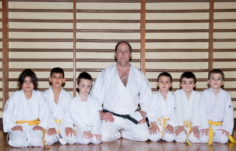 Grupo de niños de Karate